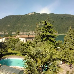 Hotel Bredina ***