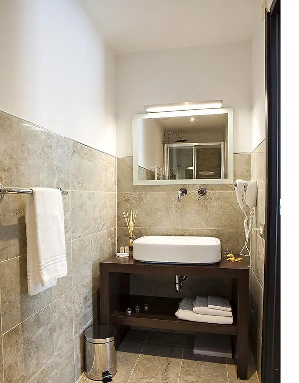 Domus Laurae Hotel Rome 3*,