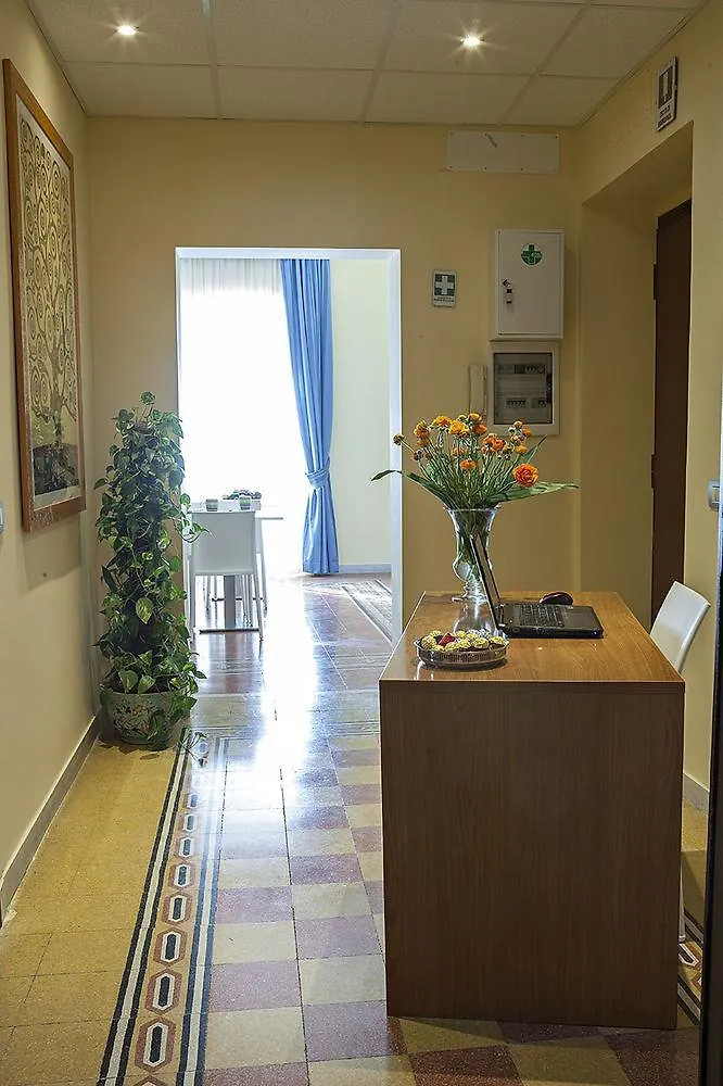 Domus Laurae Hotel Rome Guest house